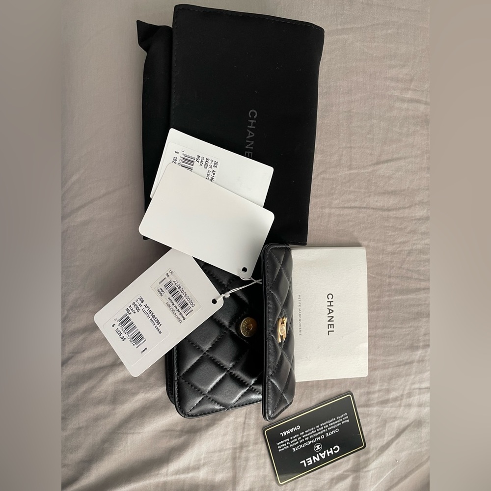 Chanel pearl crush belt bag in black